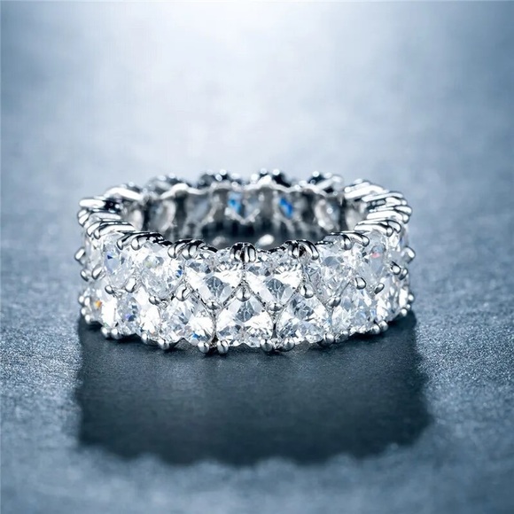 New 925 Silver Heart Eternity Band Ring for Women Wedding Anniversary - Picture 4 of 14